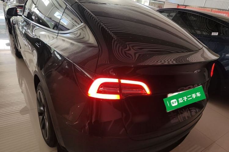 Used Tesla Model Y 2023 Rear-Wheel-Drive Version Rear Left 45 Deg