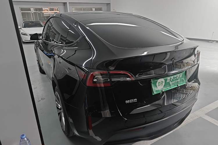 Used Tesla Model Y 2023 Rear-Wheel-Drive Version Rear Left 45 Deg