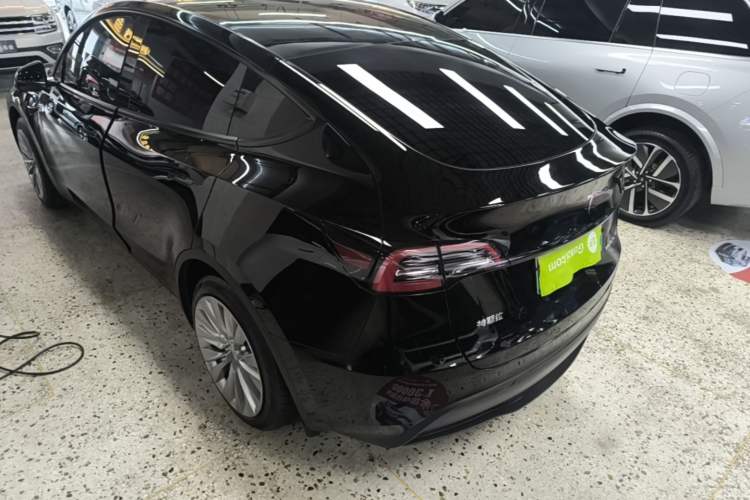 Used Tesla Model Y 2023 Rear-Wheel-Drive Version Rear Left 45 Deg