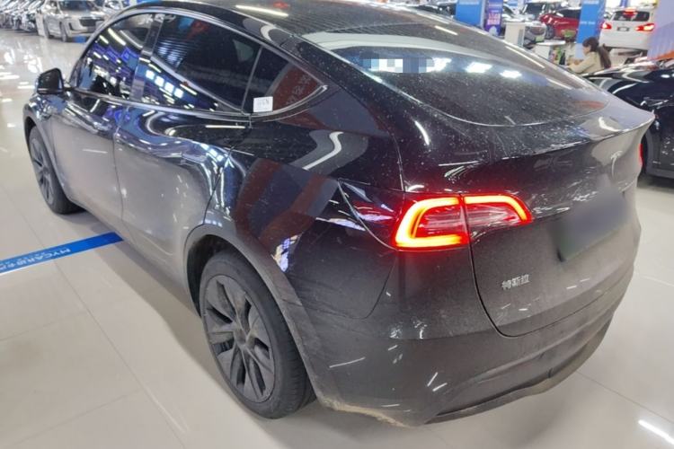 Used Tesla Model Y 2023 Rear-Wheel-Drive Version Rear Left 45 Deg