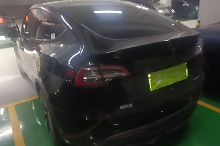 Used Tesla Model Y 2023 Rear-Wheel-Drive Version Rear Left 45 Deg