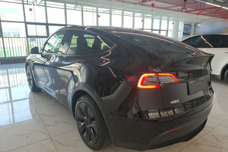 Used Tesla Model Y 2023 Rear-Wheel-Drive Version Rear Left 45 Deg