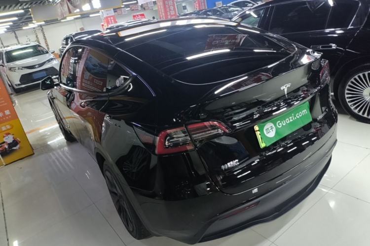 Used Tesla Model Y 2023 Rear-Wheel-Drive Version Rear Left 45 Deg