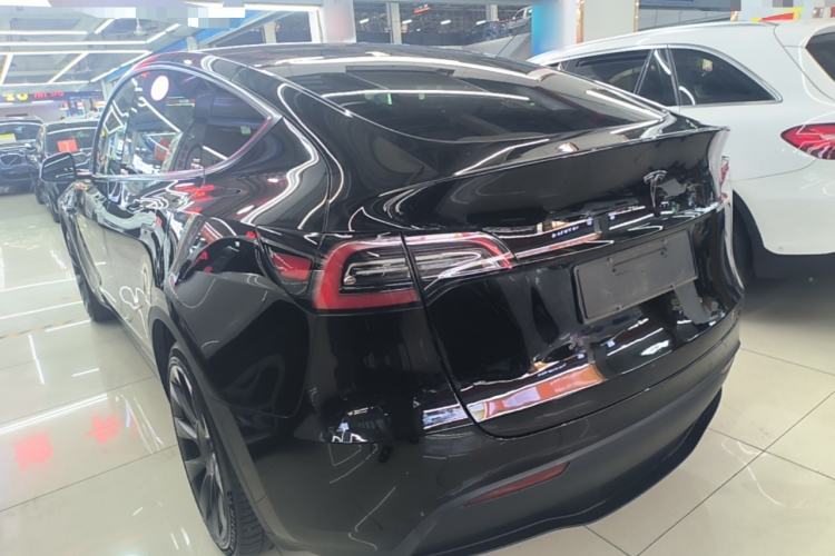 Used Tesla Model Y 2023 Rear-Wheel-Drive Version Rear Left 45 Deg