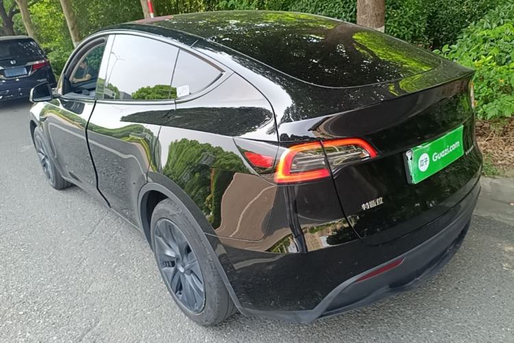 Used Tesla Model Y 2023 Rear-Wheel-Drive Version Rear Left 45 Deg