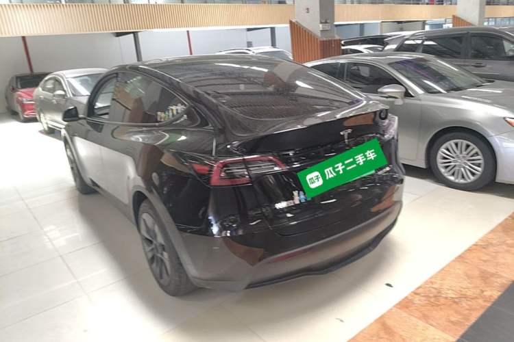 Used Tesla Model Y 2023 Rear-Wheel-Drive Version Rear Left 45 Deg