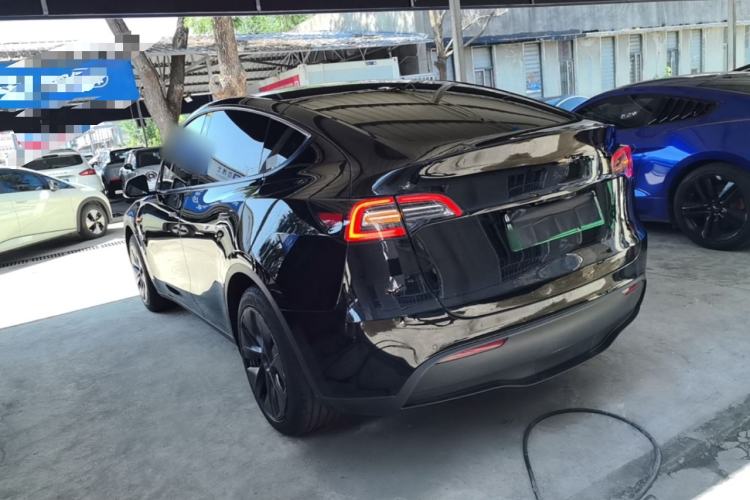 Used Tesla Model Y 2023 Rear-Wheel-Drive Version Rear Left 45 Deg