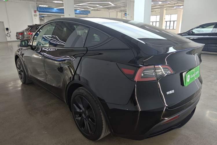 Used Tesla Model Y 2023 Rear-Wheel-Drive Version Rear Left 45 Deg
