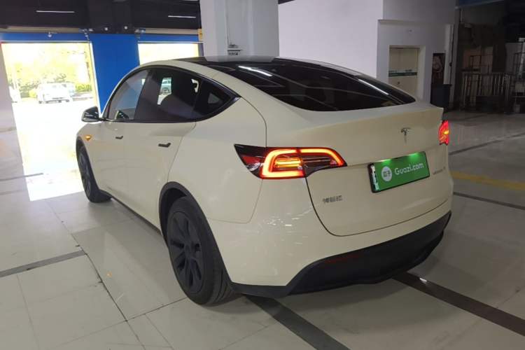 Used Tesla Model Y 2023 Rear-Wheel-Drive Version Rear Left 45 Deg