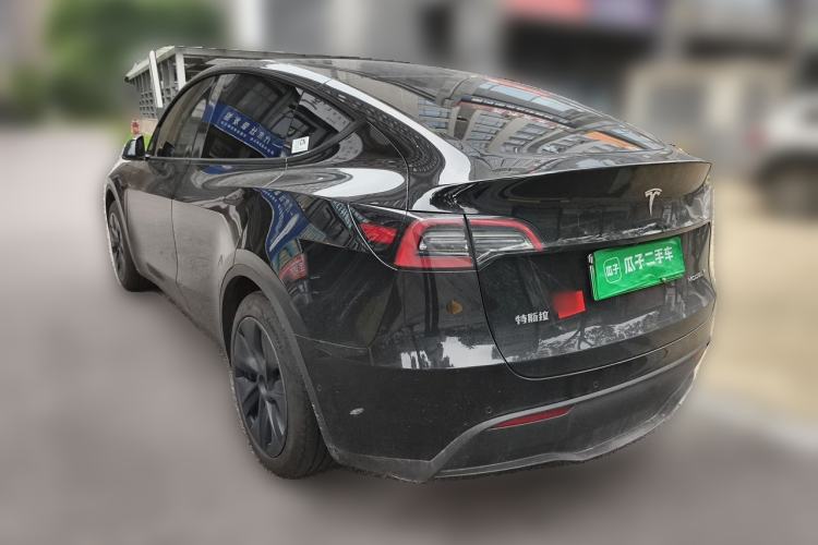 Used Tesla Model Y 2023 Rear-Wheel-Drive Version Rear Left 45 Deg