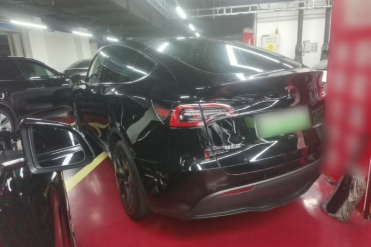 Used Tesla Model Y 2023 Rear-Wheel-Drive Version Rear Left 45 Deg