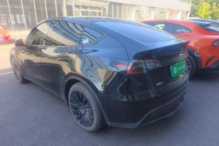 Used Tesla Model Y 2023 Rear-Wheel-Drive Version Rear Left 45 Deg