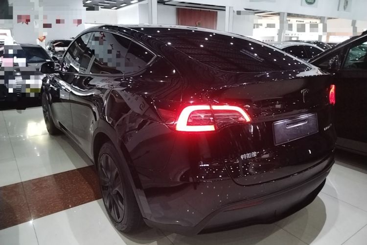 Used Tesla Model Y 2023 Rear-Wheel-Drive Version Rear Left 45 Deg
