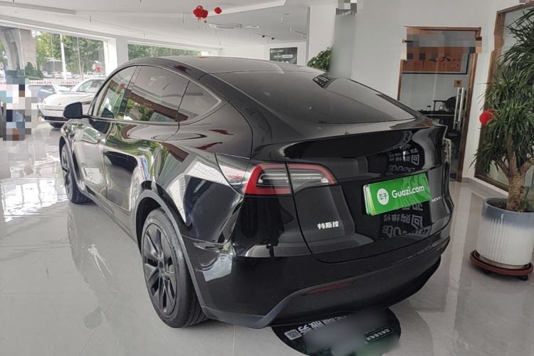 Used Tesla Model Y 2023 Rear-Wheel-Drive Version Rear Left 45 Deg