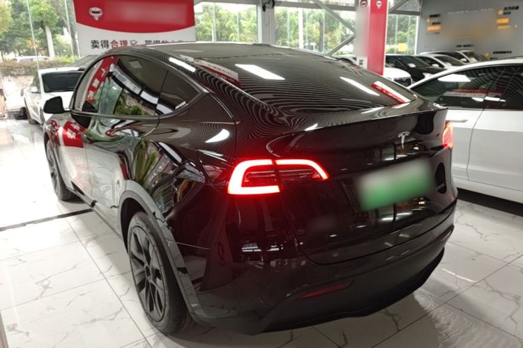 Used Tesla Model Y 2023 Rear-Wheel-Drive Version Rear Left 45 Deg