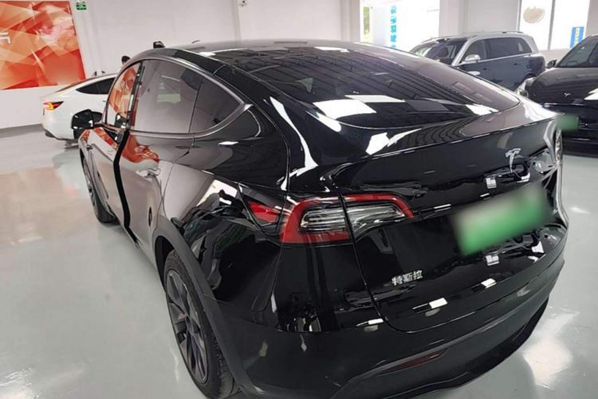 Used Tesla Model Y 2023 Rear-Wheel-Drive Version Rear Left 45 Deg