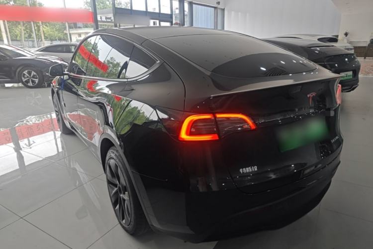 Used Tesla Model Y 2023 Rear-Wheel-Drive Version Rear Left 45 Deg