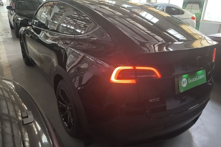 Used Tesla Model Y 2023 Rear-Wheel-Drive Version Rear Left 45 Deg