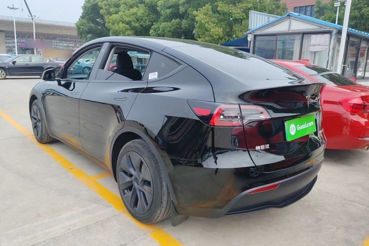 Used Tesla Model Y 2023 Rear-Wheel-Drive Version Rear Left 45 Deg