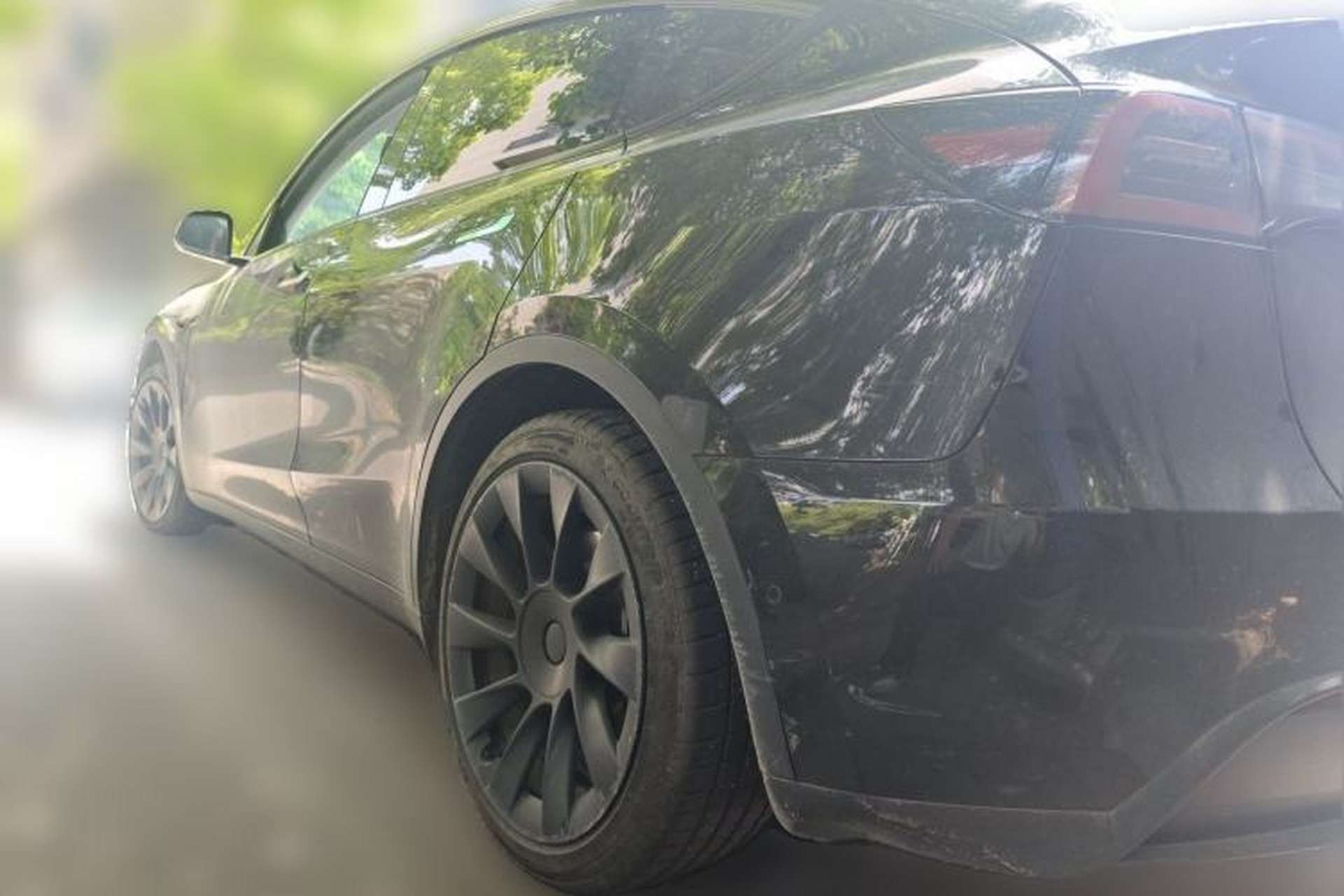 Used Tesla Model Y 2023 Rear-Wheel-Drive Version Rear Left 45 Deg