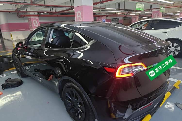 Used Tesla Model Y 2023 Rear-Wheel-Drive Version Rear Left 45 Deg