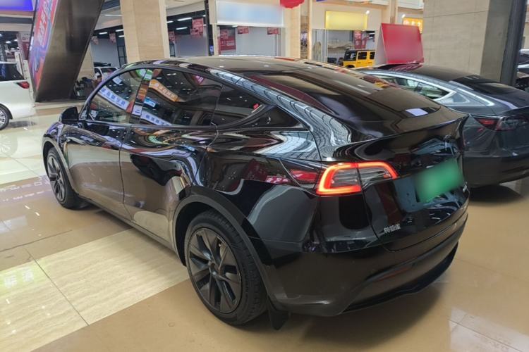 Used Tesla Model Y 2023 Long-Range All-Wheel-Drive Version Rear Left 45 Deg