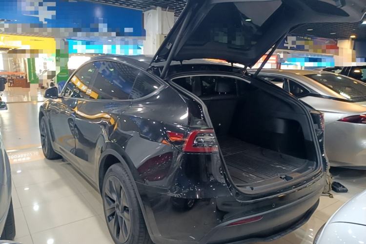 Used Tesla Model Y 2023 Long-Range All-Wheel-Drive Version Rear Left 45 Deg