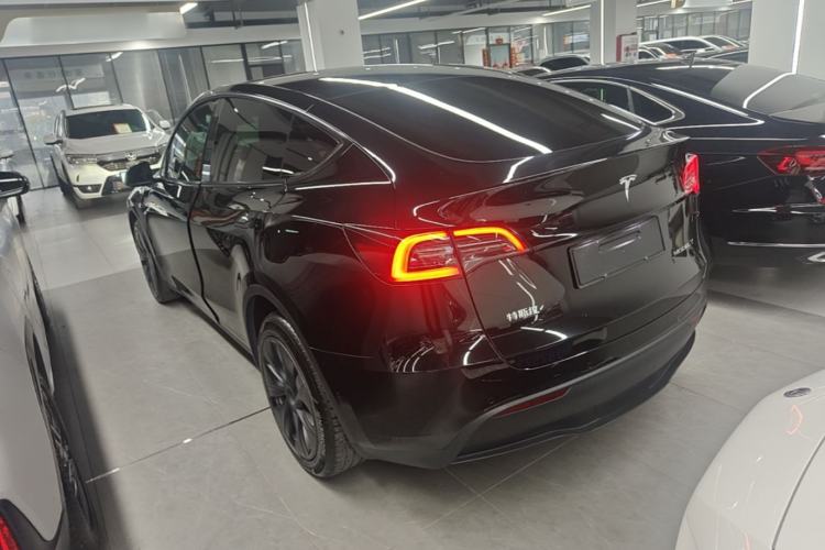 Used Tesla Model Y 2023 Long-Range All-Wheel-Drive Version Rear Left 45 Deg