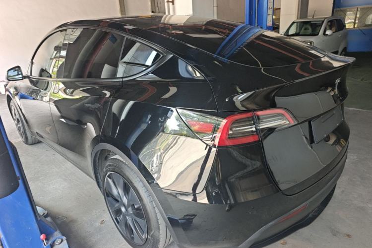 Used Tesla Model Y 2023 Rear-Wheel-Drive Version Rear Left 45 Deg