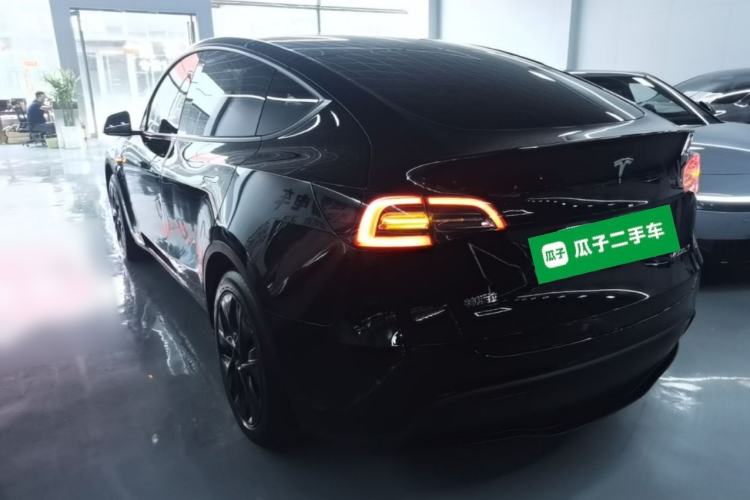 Used Tesla Model Y 2023 Rear-Wheel-Drive Version Rear Left 45 Deg