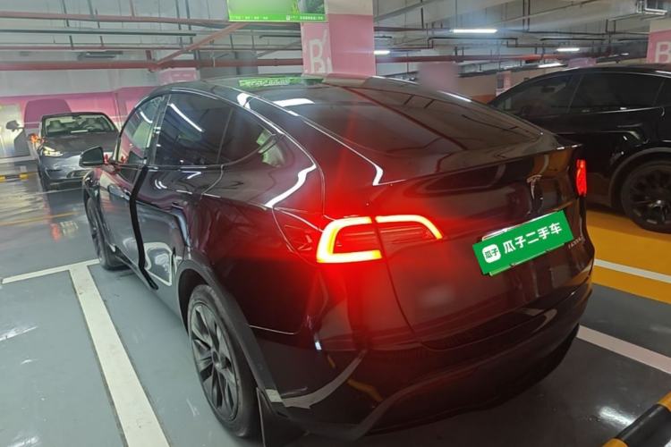 Used Tesla Model Y 2023 Rear-Wheel-Drive Version Rear Left 45 Deg
