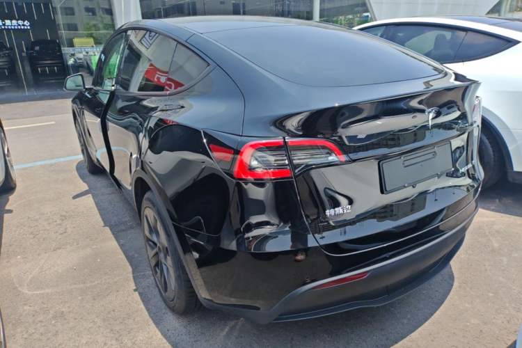 Used Tesla Model Y 2023 Long-Range All-Wheel-Drive Version Rear Left 45 Deg