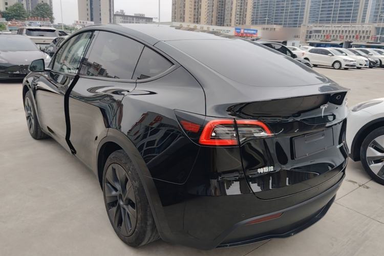 Used Tesla Model Y 2023 Rear-Wheel-Drive Version Rear Left 45 Deg