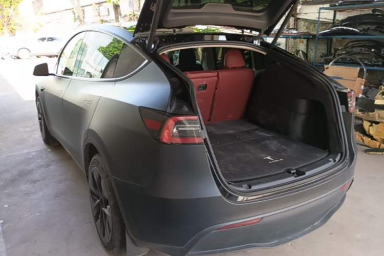 Used Tesla Model Y 2023 Long-Range All-Wheel-Drive Version Rear Left 45 Deg