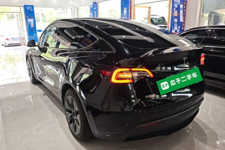 Used Tesla Model Y 2023 Rear-Wheel-Drive Version Rear Left 45 Deg