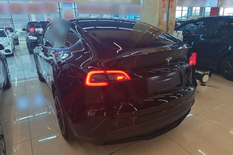 Used Tesla Model Y 2023 Rear-Wheel-Drive Version Rear Left 45 Deg