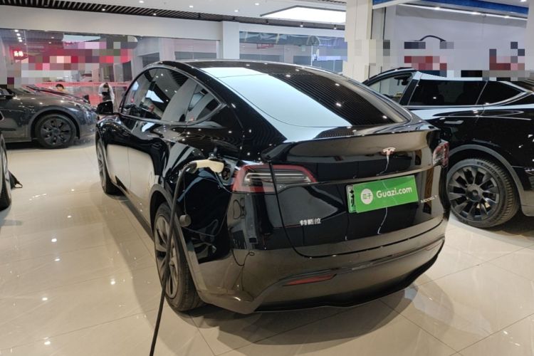 Used Tesla Model Y 2023 Rear-Wheel-Drive Version Rear Left 45 Deg