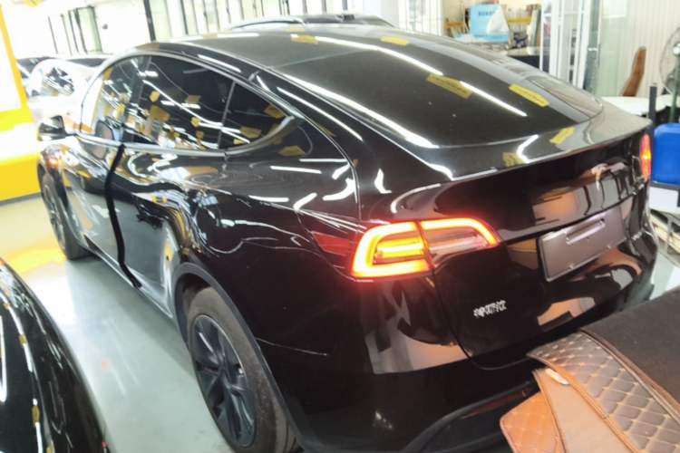 Used Tesla Model Y 2023 Rear-Wheel-Drive Version Rear Left 45 Deg