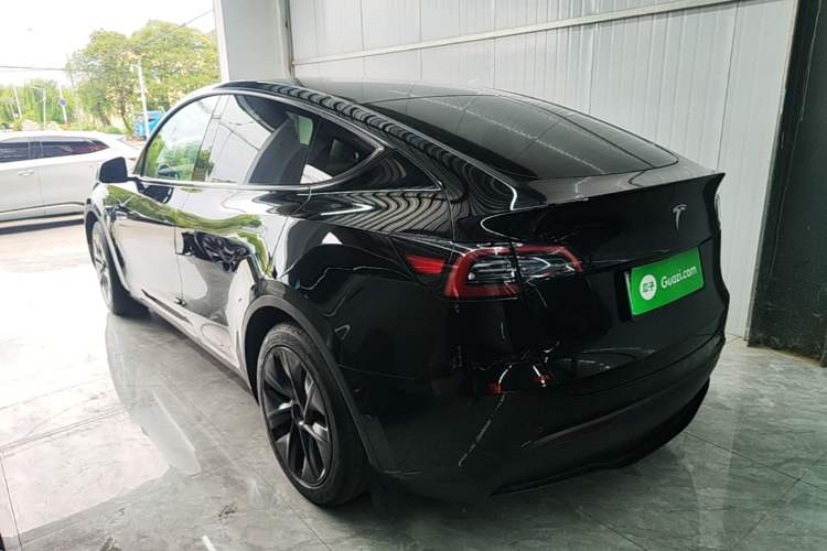 Used Tesla Model Y 2023 Rear-Wheel-Drive Version Rear Left 45 Deg