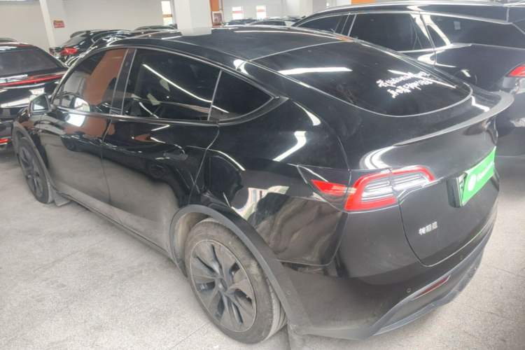 Used Tesla Model Y 2023 Rear-Wheel-Drive Version Rear Left 45 Deg