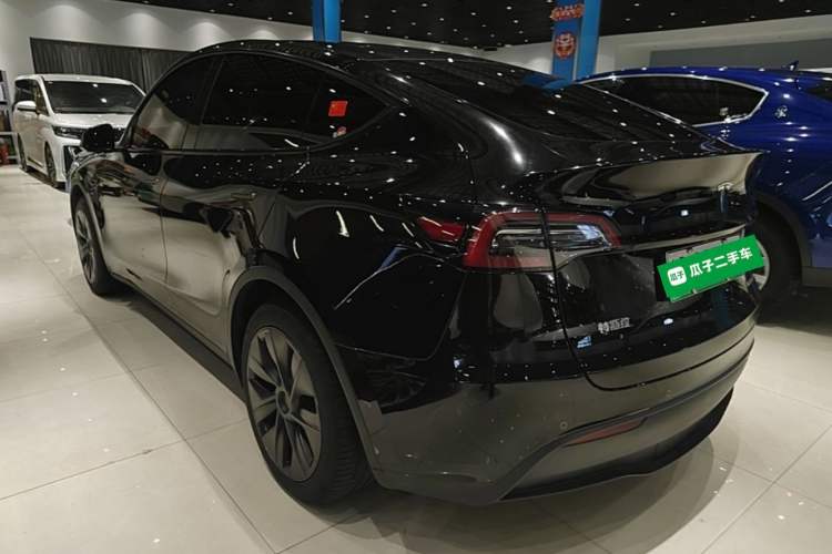 Used Tesla Model Y 2023 Rear-Wheel-Drive Version Rear Left 45 Deg