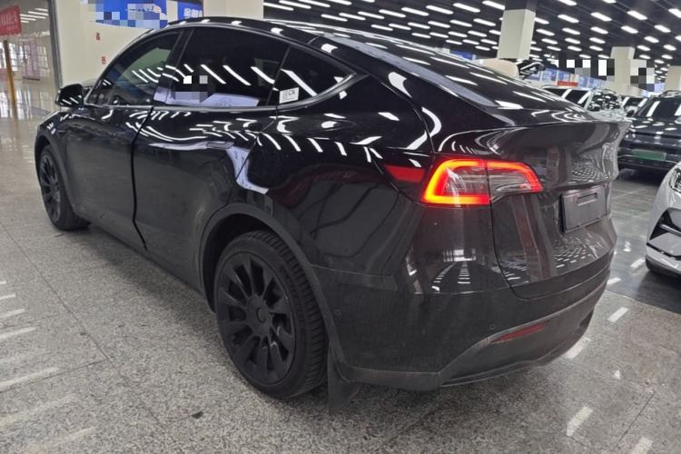Used Tesla Model Y 2023 Long-Range All-Wheel-Drive Version Rear Left 45 Deg