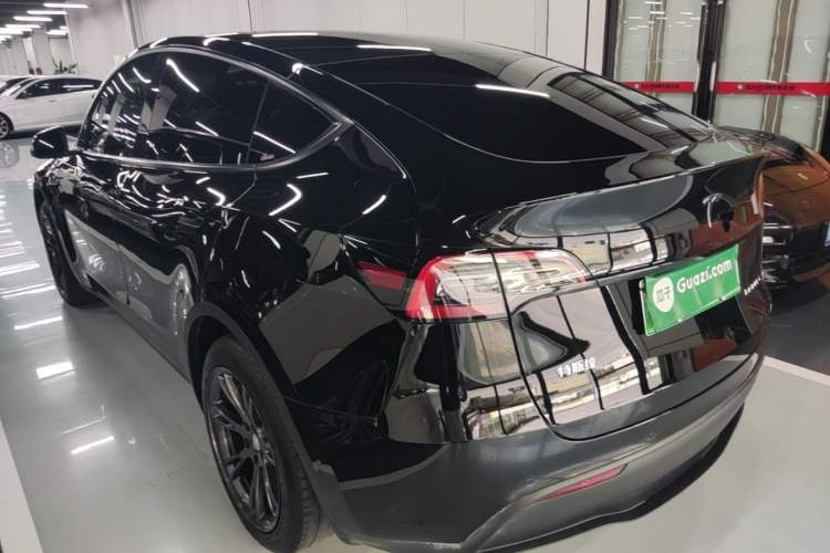 Used Tesla Model Y 2023 Rear-Wheel-Drive Version Rear Left 45 Deg