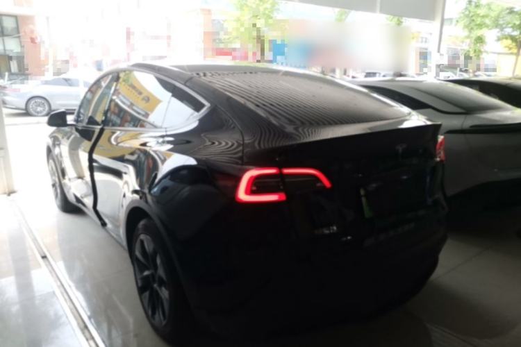 Used Tesla Model Y 2023 Rear-Wheel-Drive Version Rear Left 45 Deg