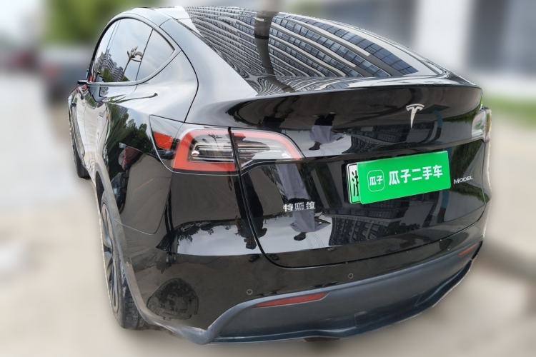Used Tesla Model Y 2023 Rear-Wheel-Drive Version Rear Left 45 Deg