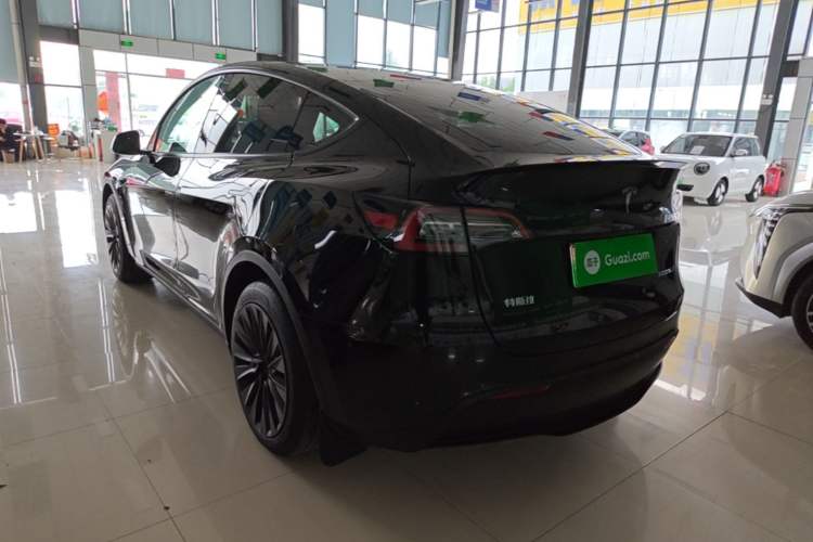 Used Tesla Model Y 2023 Rear-Wheel-Drive Version Rear Left 45 Deg