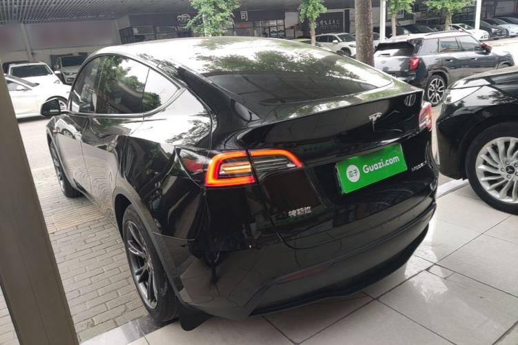 Used Tesla Model Y 2023 Rear-Wheel-Drive Version Rear Left 45 Deg
