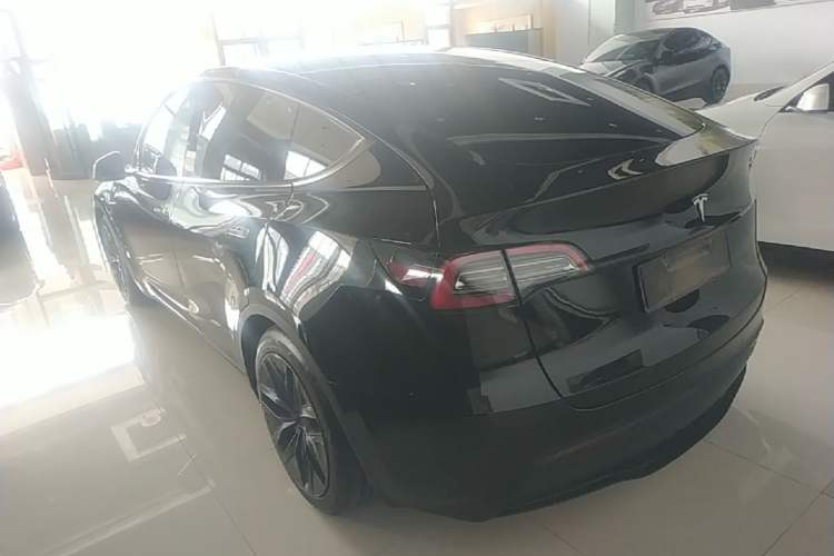 Used Tesla Model Y 2023 Long-Range All-Wheel-Drive Version Rear Left 45 Deg