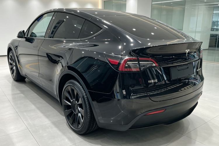 Used Tesla Model Y 2023 Rear-Wheel-Drive Version Rear Left 45 Deg