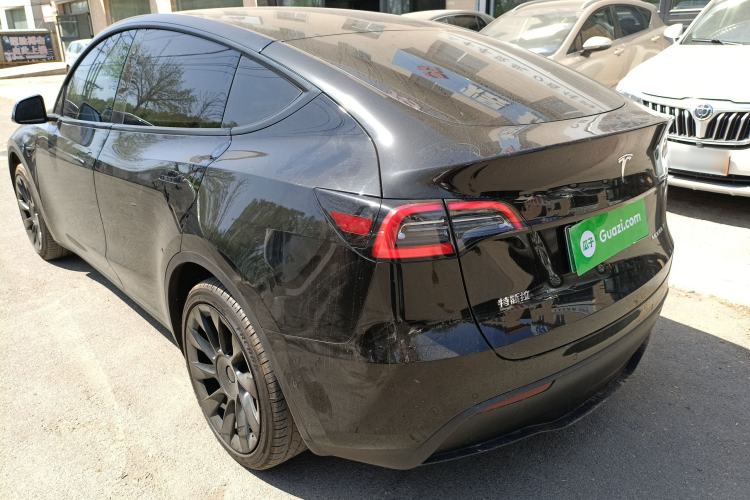 Used Tesla Model Y 2023 Rear-Wheel-Drive Version Rear Left 45 Deg